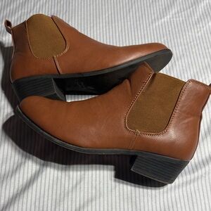 Refresh Tan Ankle Booties